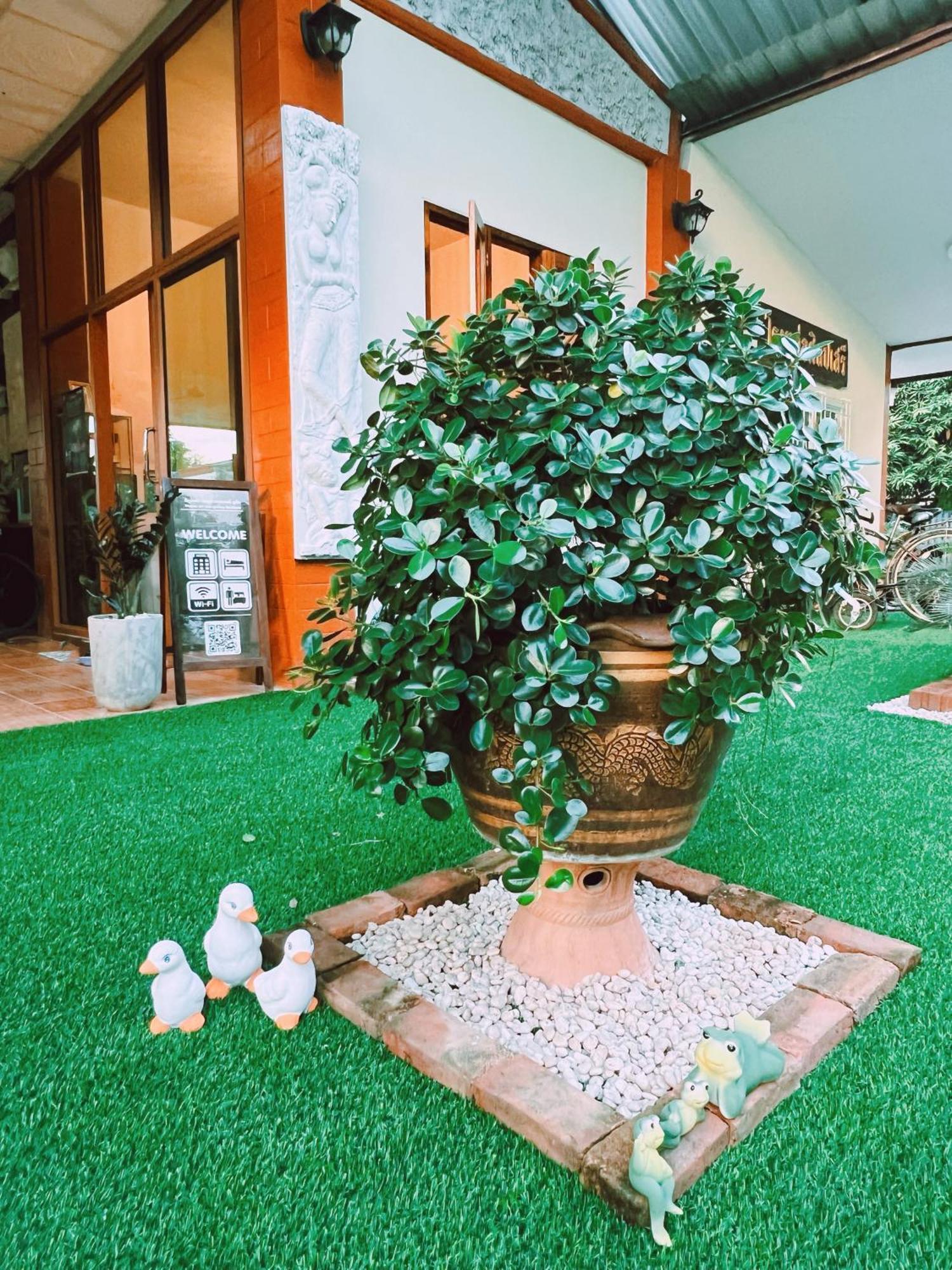 Phiphu Art And Gallery Boutique Sukhothai Eksteriør bilde